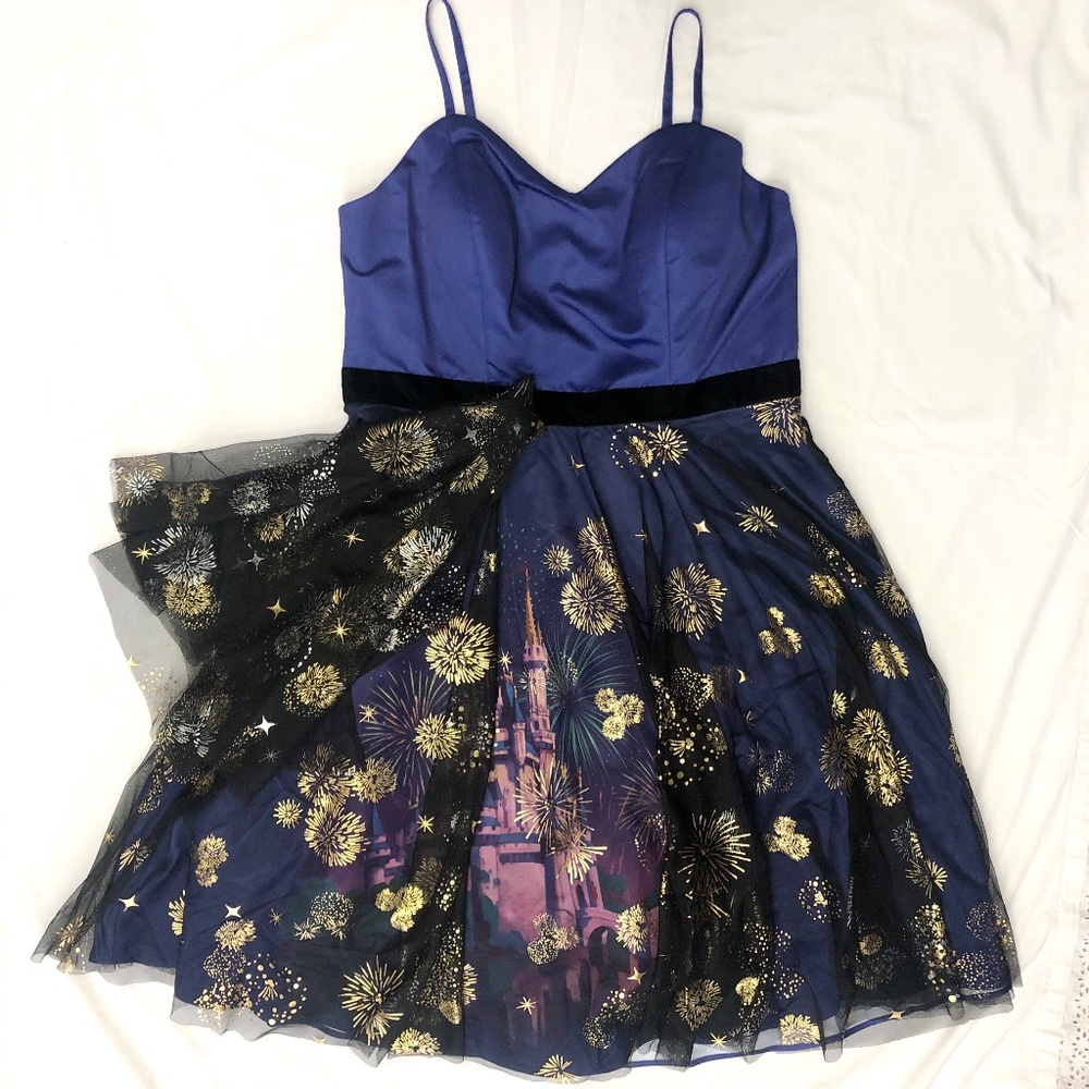 Disney World 50th Anniversary Cinderella Castle Fireworks Dress Earidescent NEW - Picture 2 of 5